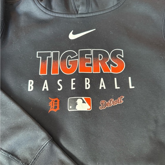 Youth M Nike tigers baseball hoodie - Picture 2 of 3